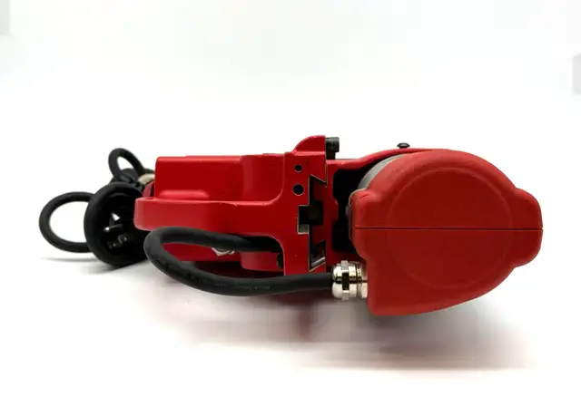 Milwaukee 4270-21 Compact Magnetic Drill Press Kit $799 - Photo 7