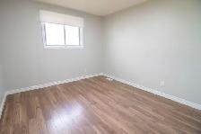10 Wallace St, St. Catharines - All Inclusive 3 Bedroom Main - Photo 13