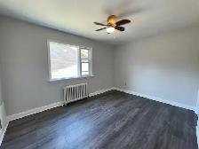 Fantastic Location - 2 Bed, 1 Bath 2nd Floor Unit - Photo 15