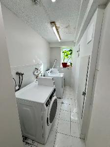 Fantastic Location - 2 Bed, 1 Bath 2nd Floor Unit - Photo 19