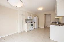 17 Flynn Court, St. Catharines - All Inclusive 3 Bedroom Main - Photo 7