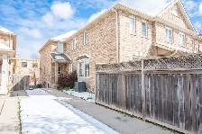 17 Flynn Court, St. Catharines - All Inclusive 3 Bedroom Main - Photo 23