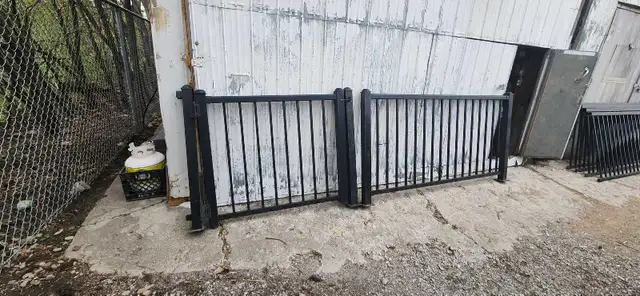 aluminum fence for patio or pool
