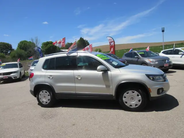 2012 Volkswagen Tiguan S - Photo 5