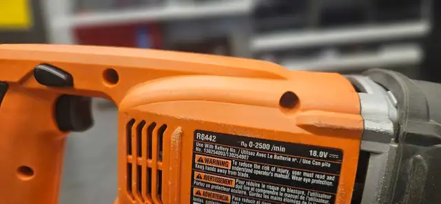 RIDGID RECIPROCAL SAW 18V TOOL ONLY - Photo 3