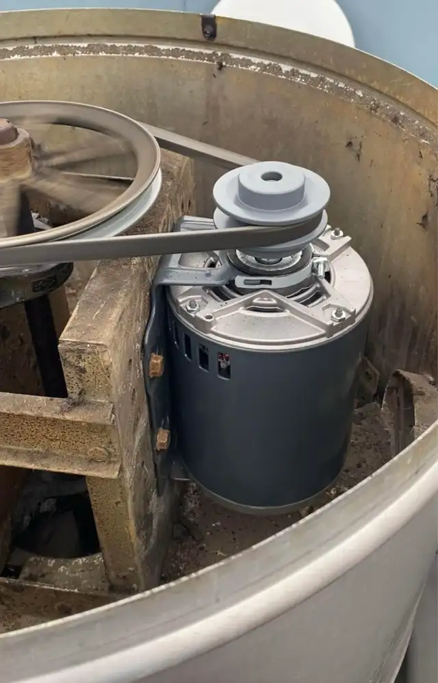 commercial kitchen exhaust fan motor replacement - Photo 9