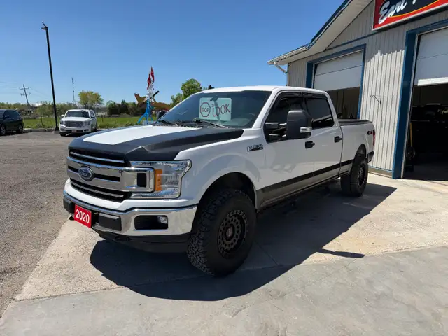 2020 Ford F150 XLT 4x4 - Photo 2