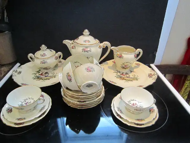 Limoges France ROYALE Tea Set for 6, Pattern #14324