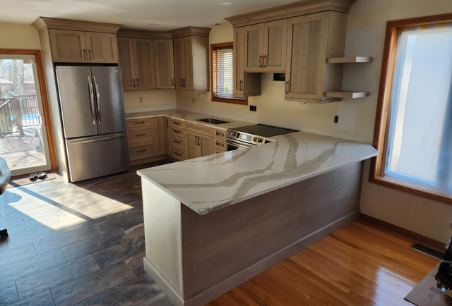 White Countertop With Stylish Golden Blackish Veins 437-522-8447