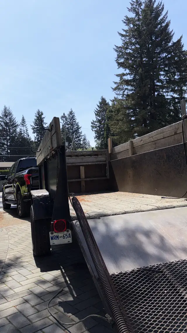 Local Junk Removal - Free Estimates (surrey) - Photo 4