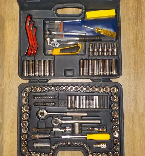 Full Mastercraft Socket Set (with hard case) - Photo 5