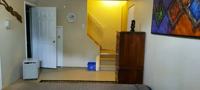 Large Room for Rent - Photo 2