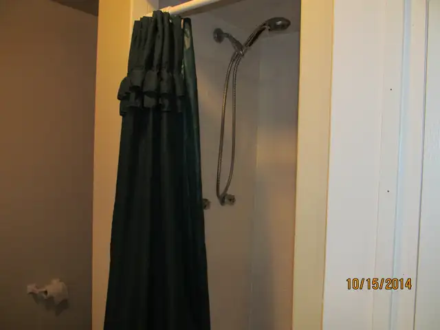 Large Room for Rent - Photo 5