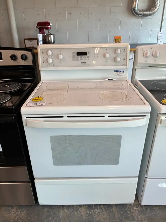Range/Stove Kenmore Elite -90-day warranty-Credit Cards accepted