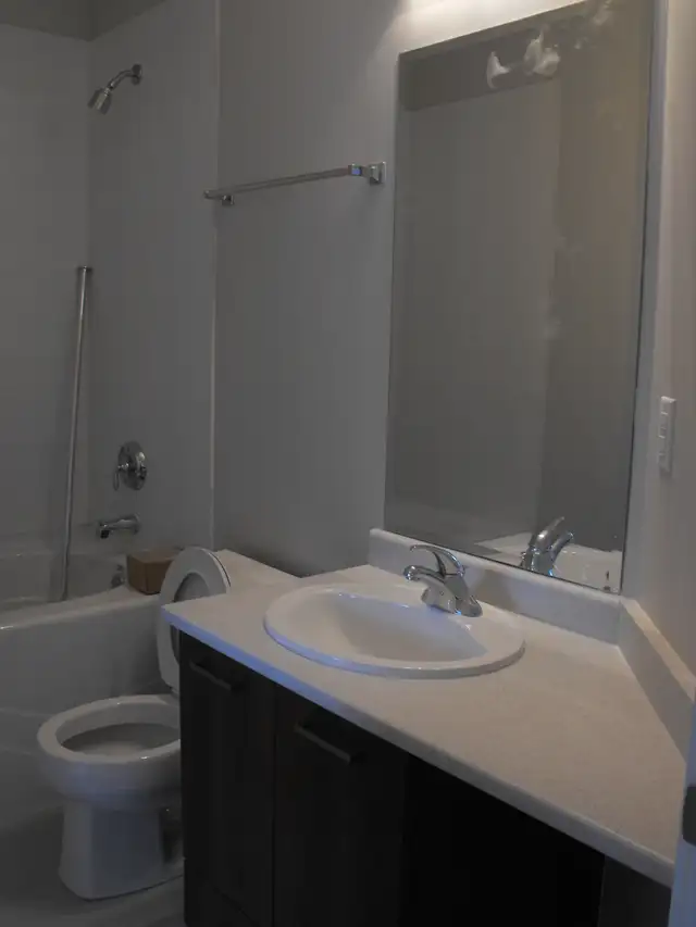 2 Bedrooms and 2 Bathrooms in heart of Central City - Photo 5