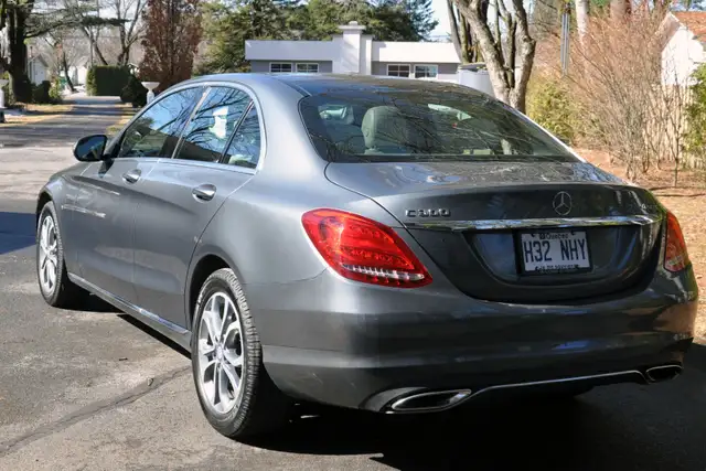 MERCEDES BENZ C300 2017 - Photo 3