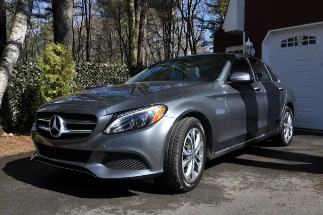 MERCEDES BENZ C300 2017 - Photo 4