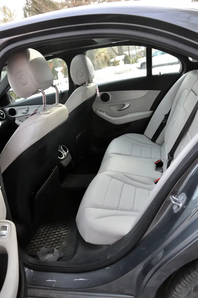 MERCEDES BENZ C300 2017 - Photo 6