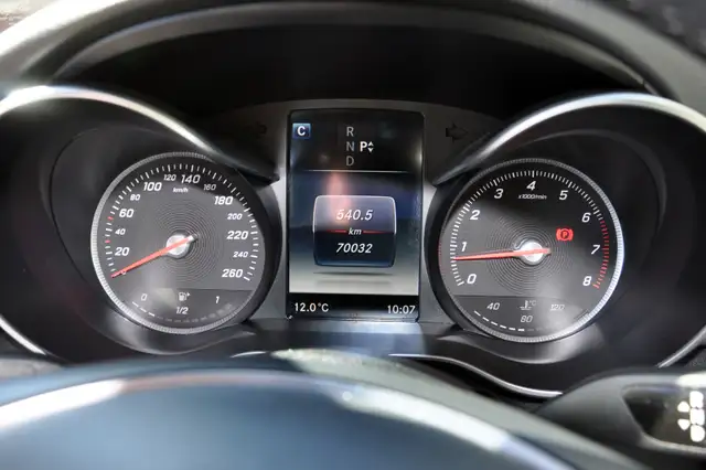 MERCEDES BENZ C300 2017 - Photo 7