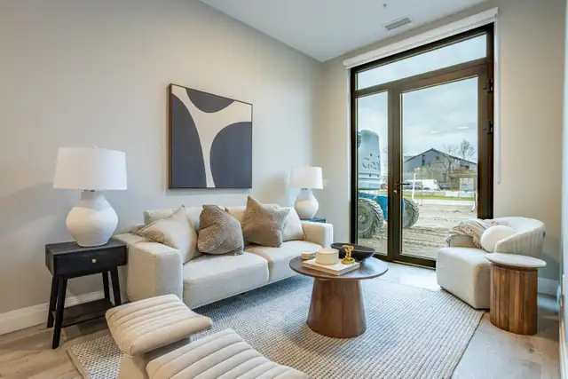 Now Pre-Leasing | Brand New Stacked Townhomes in North London - Photo 5