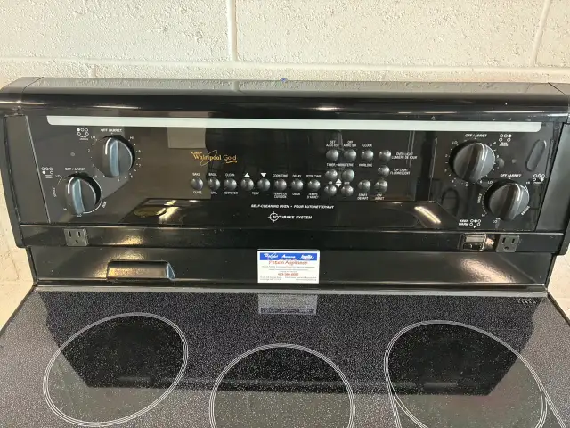 Range/Stove Whirlpool Gold-90-day warranty-Credit Cards accepted - Photo 2