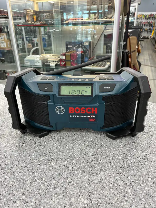 Bosch PB180 18V Jobsite Radio