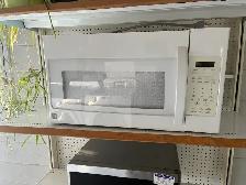 Microwave Over-the-range -90-day warranty-Credit Cards accepted