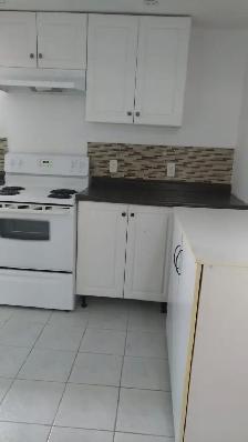 Available  beautiful one bedroom basement apartment for rent - Photo 4