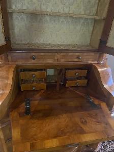 Italian Walnut Secretary Desk Cabinet – Handcrafted Piece - Photo 6