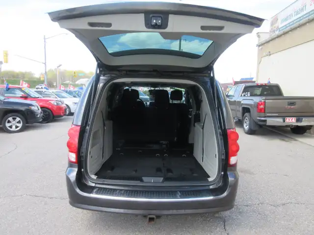 2016 Dodge Grand Caravan Canada Value Package - Photo 13