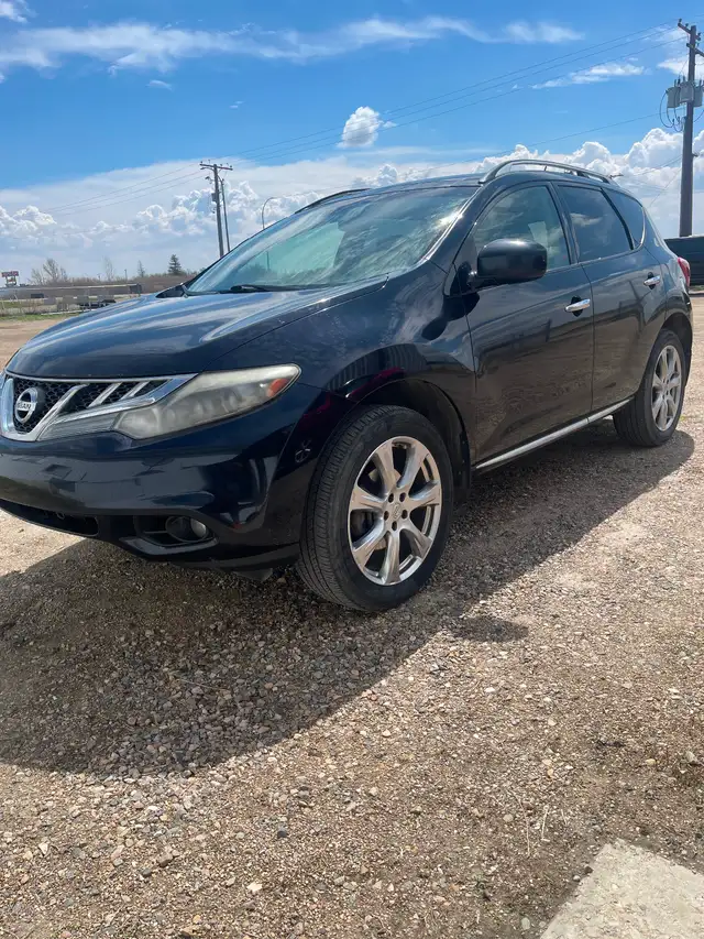 2012 Nissan Murano Platinum Edition Awd $4,000