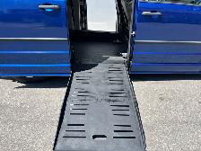 2013 Dodge Grand Caravan MOBILITY WHEELCHAIR ACCESSIBLE VAN - Photo 3