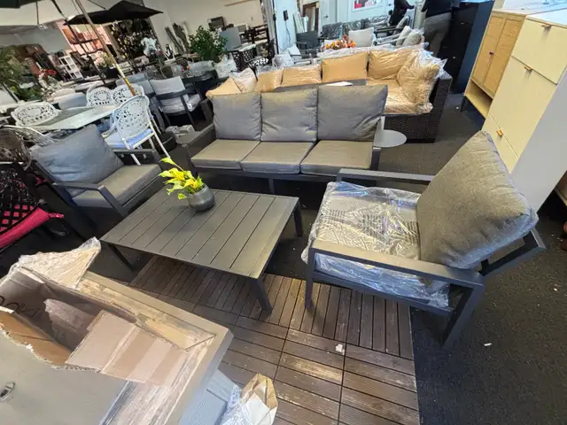 4 Outdoor patio set - Photo 4