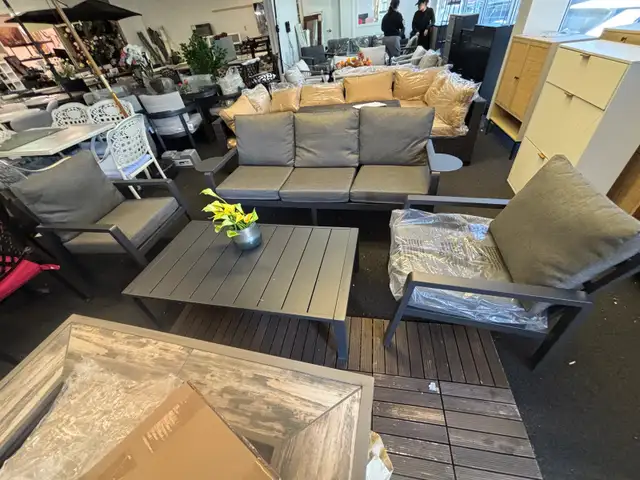 4 Outdoor patio set - Photo 5