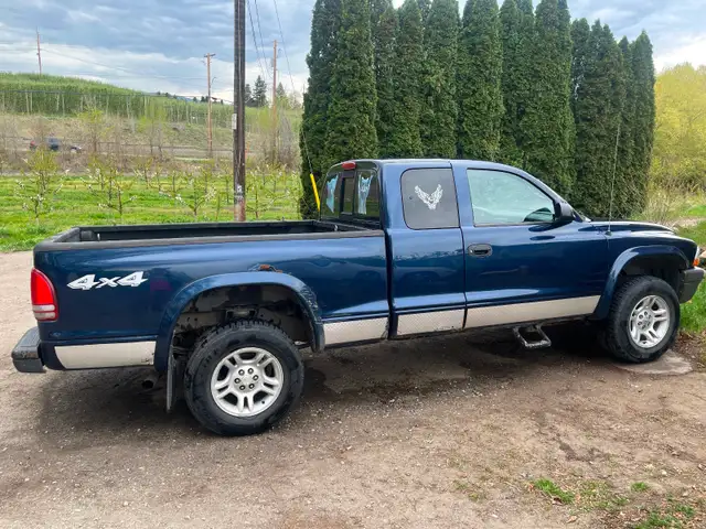 Dodge Dakota SXT 2003