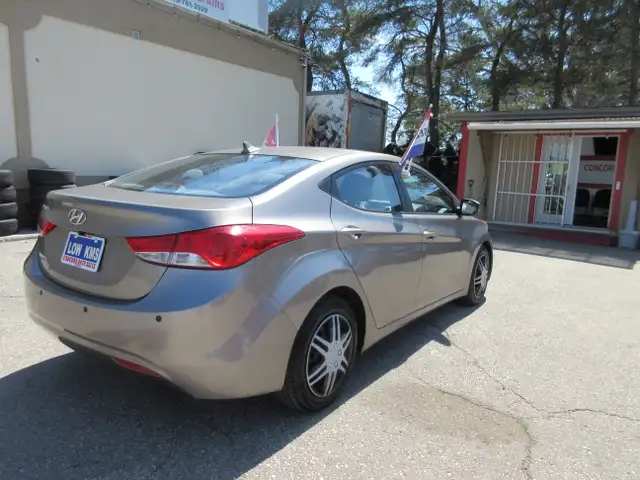 2013 Hyundai Elantra GL - Photo 5