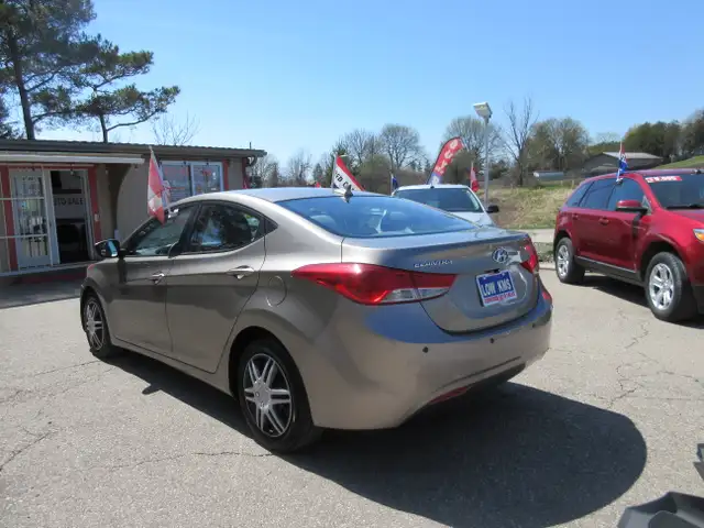 2013 Hyundai Elantra GL - Photo 8