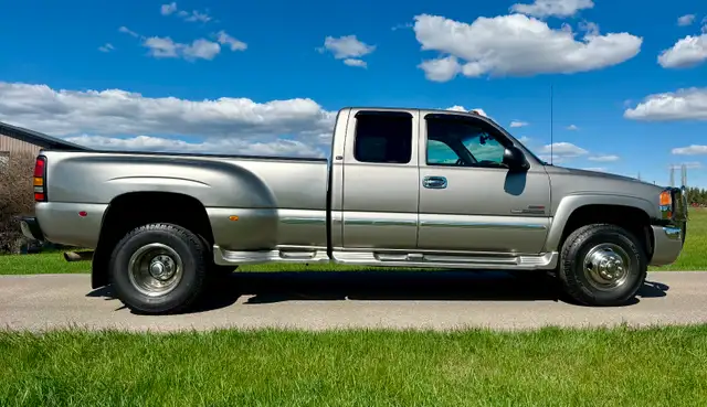 2003 GMC SIERRA 3500HD SLT RWD Dually LB7 Diesel VERY CLEAN! - Photo 5