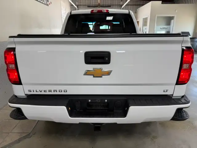 2018 Chevrolet Silverado 1500 LT-Z71 / 4x4 / Crew / Low Kms - Photo 4