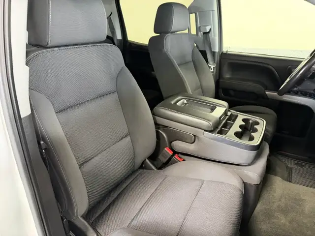 2018 Chevrolet Silverado 1500 LT-Z71 / 4x4 / Crew / Low Kms - Photo 9
