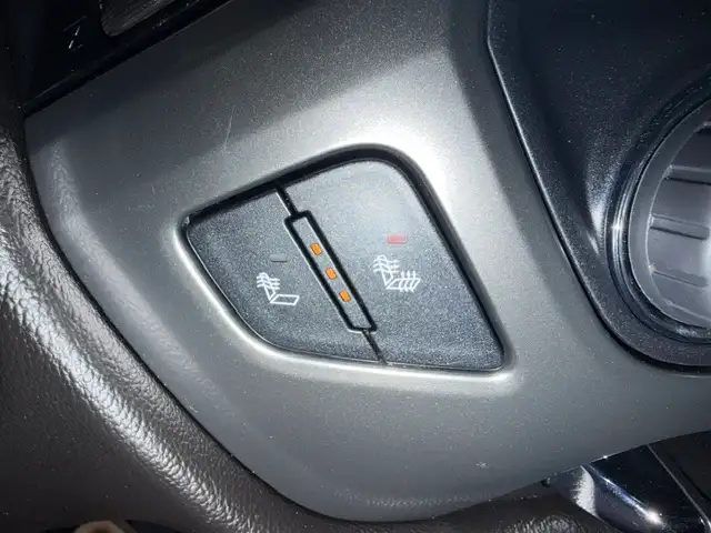 2018 Chevrolet Silverado 1500 LT-Z71 / 4x4 / Crew / Low Kms - Photo 15