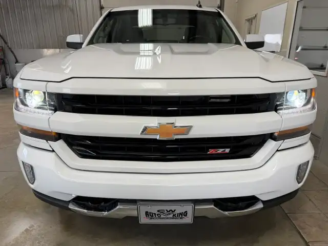 2018 Chevrolet Silverado 1500 LT-Z71 / 4x4 / Crew / Low Kms - Photo 22