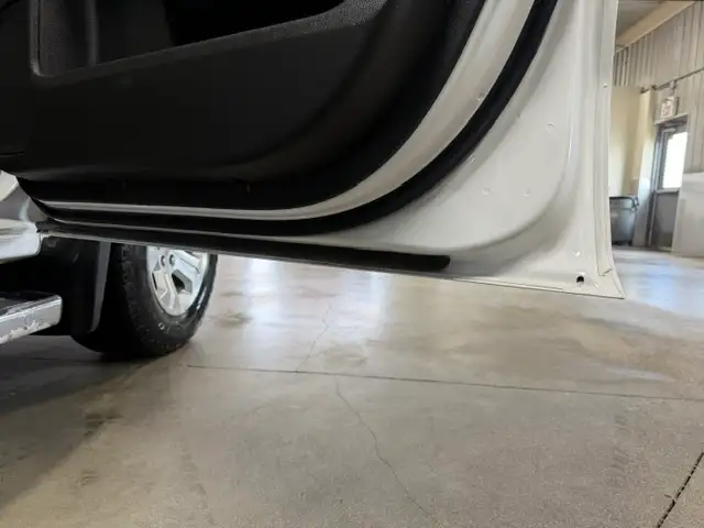 2018 Chevrolet Silverado 1500 LT-Z71 / 4x4 / Crew / Low Kms - Photo 23