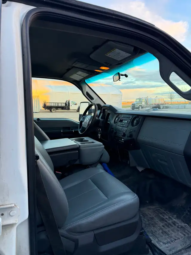 2012 Ford Flatbed E 350 4 door truck - Photo 5