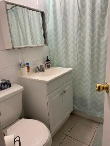 1 Bdrm  Parking $1,400/mth JUNE - JULY Eglinton/Dufferin Toronto - Photo 3