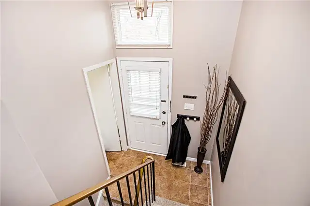 Full House Rental – 3 Bed, 2 Bath - Photo 6
