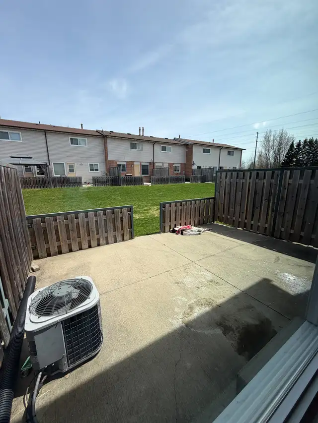 2 Bedroom 2 Bathroom Townhouse For Rent - Photo 4