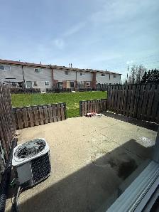 2 Bedroom 2 Bathroom Townhouse For Rent - Photo 4