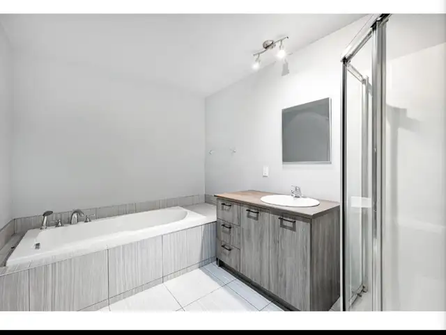 grand 4 1/2, Rénovation ， clé en main prix avantageux. - Photo 7