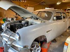 1951 Ford Tudor - Photo 2